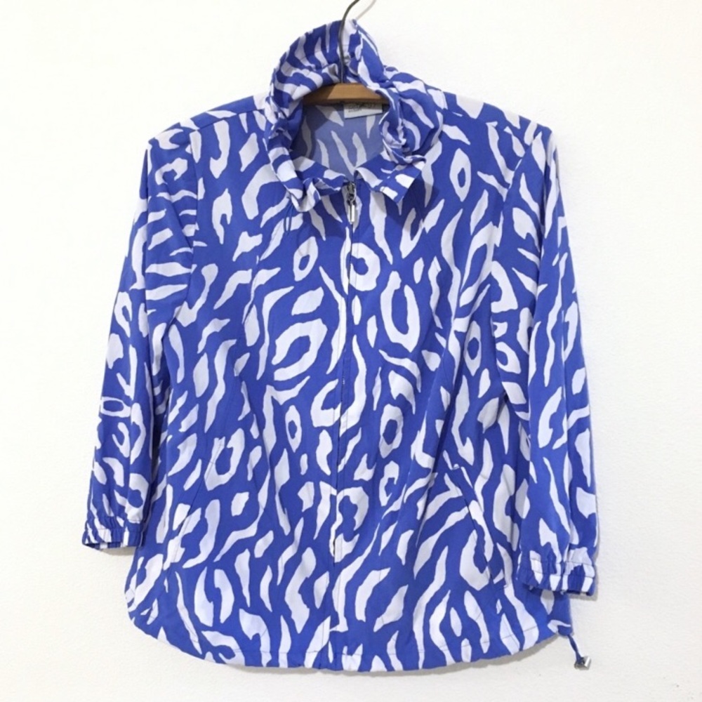 Zenergy by Chico's Blue White Lightweight jacket